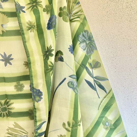 Tashaka‎ Beach Wrap Swim Suit Cover-up Sarong Scarf Green Floral 40" X 70" - Picture 3 of 9
